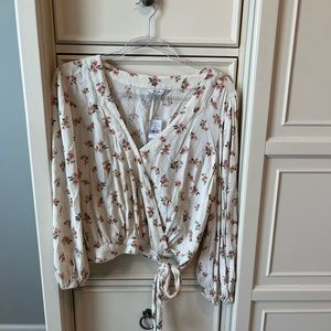 American Eagle floral cropped shirt, NWT, size XL